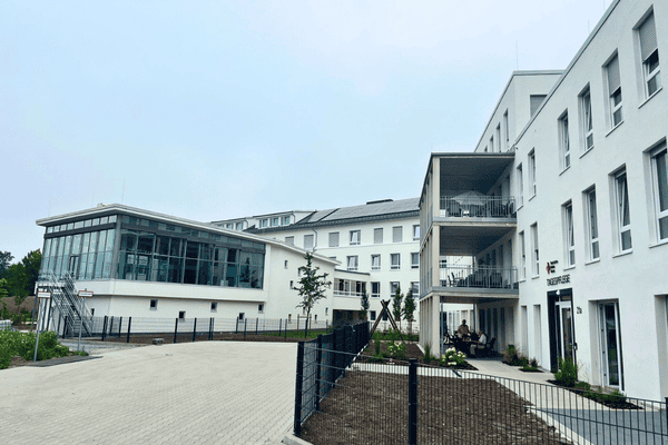 Außenansicht des DRK Haus Maria vom Stein
